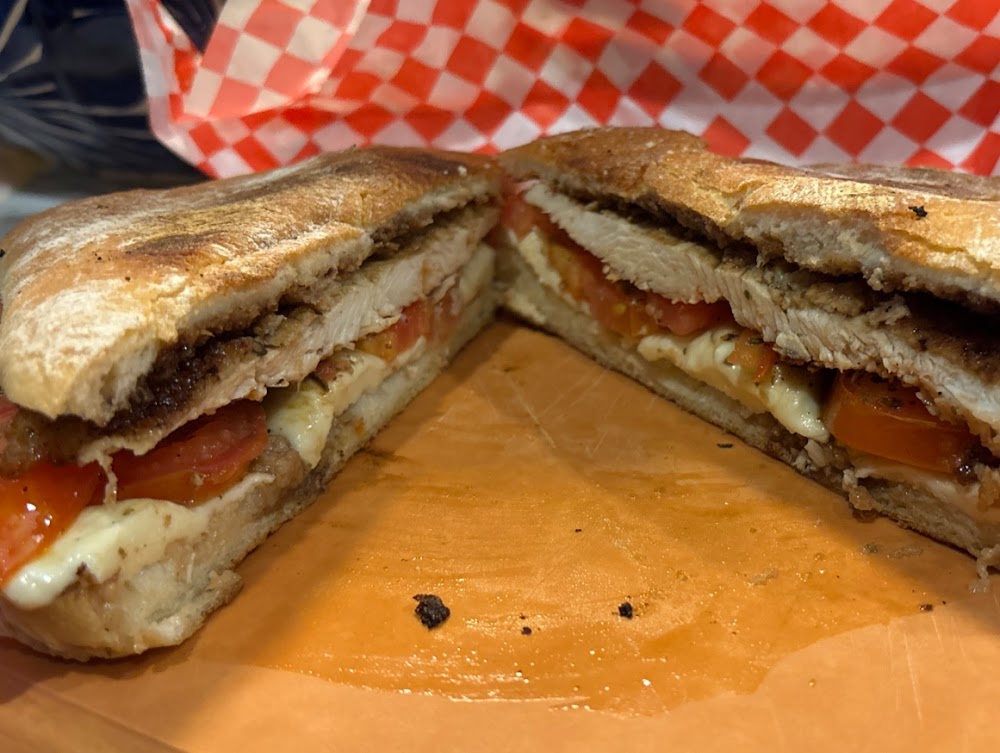 Sugo Italiano Food Truck