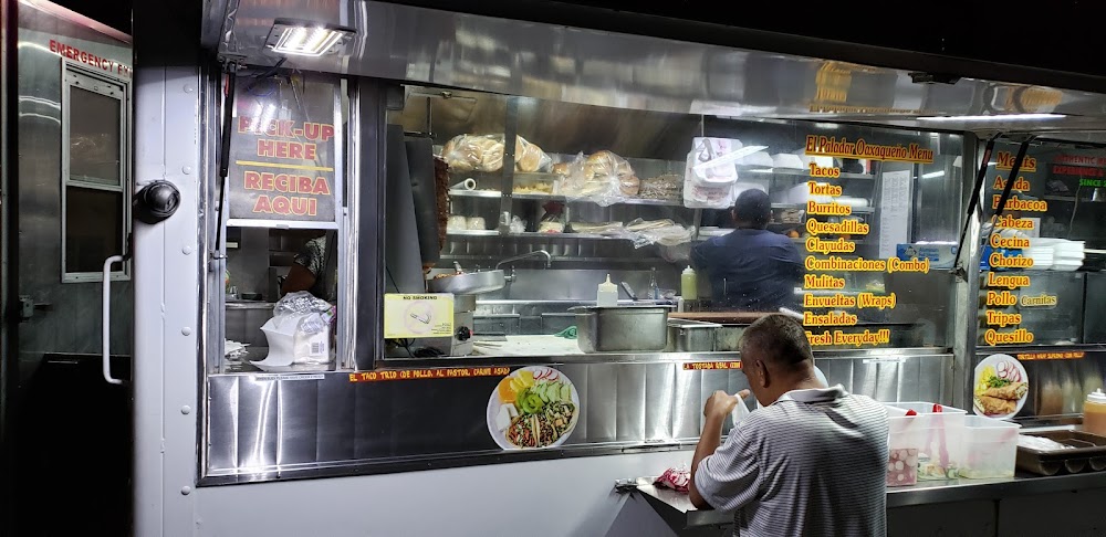 El Paladar Oaxaqueno Taco Truck